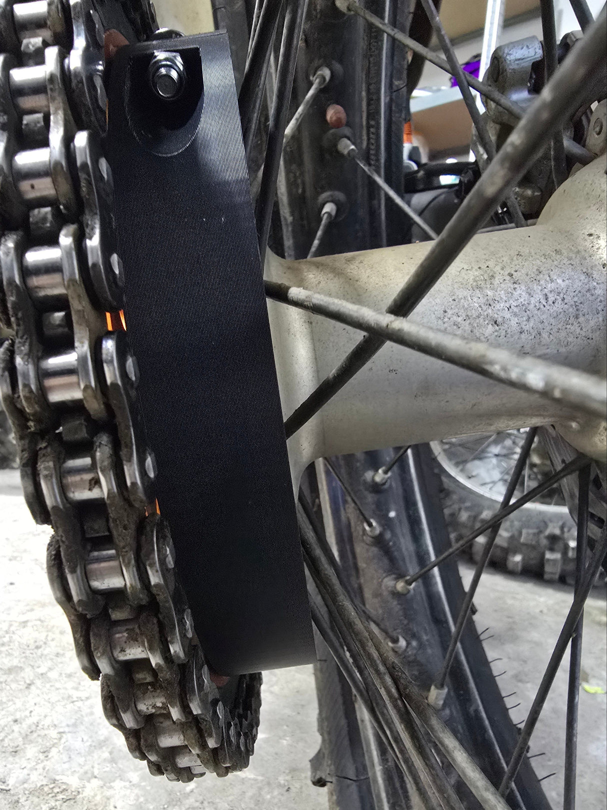 Chain Tangle Protector for KTM/Husqvarna/GASGAS/Beta ENDURO 18'' WHEELS