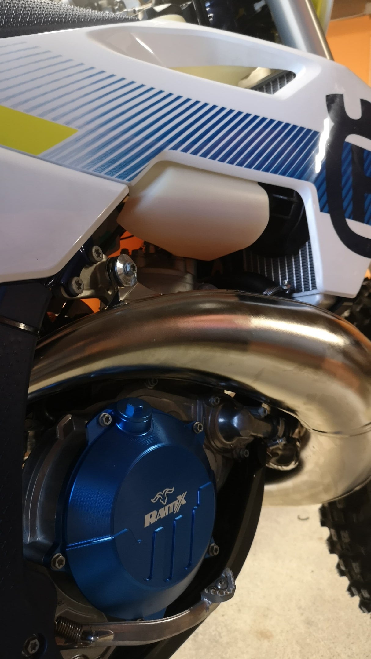 RamX Capac Ambreiaj din Aluminiu Frezat KTM/HUSQVARNA/GASGAS 2024+ 2T / 4T