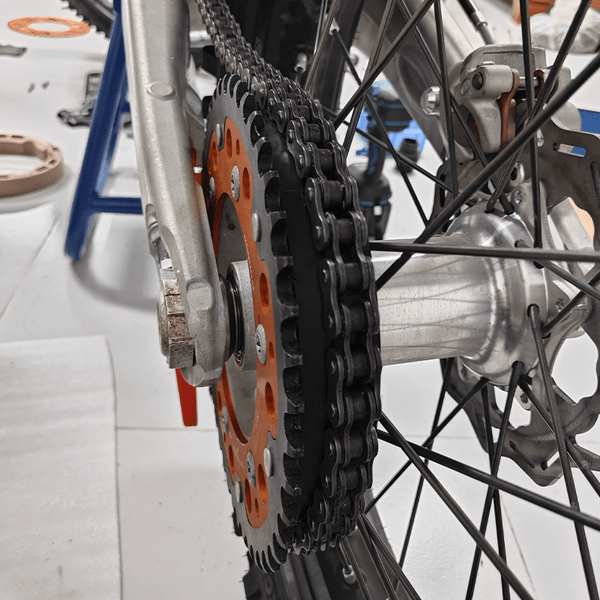 Sistem pentru prevenirea caderii si blocarii lantului KTM/Husqvarna/GasGas/Beta ENDURO ROTI 18'' RT RACING